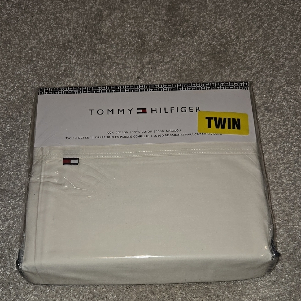 Tommy Hilfiger Twin Sheet Set - Cream